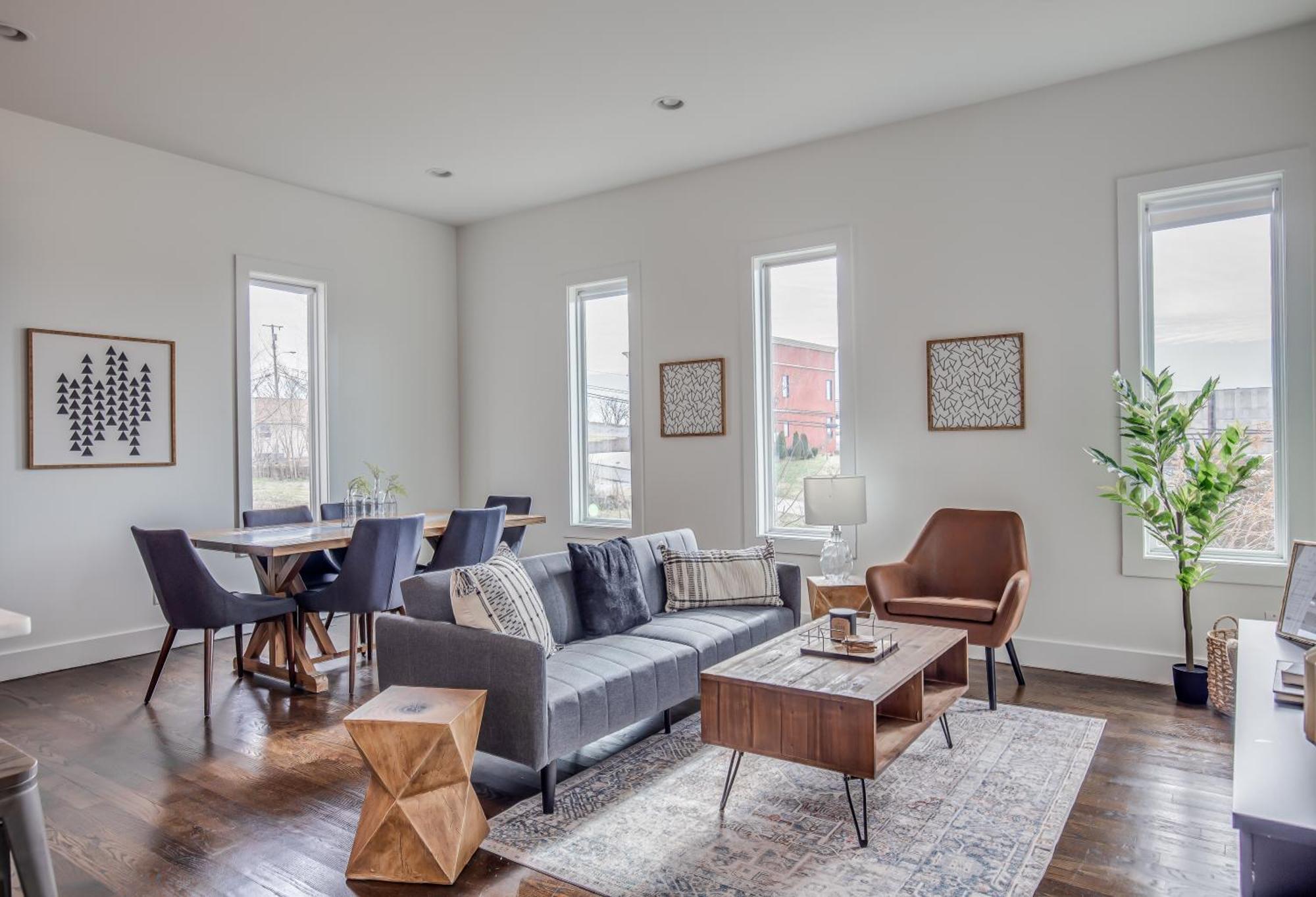 Whiskey House With Rooftop Golf, City Views! 8Min To Downtown! Sleeps 9! Нашвил Екстериор снимка